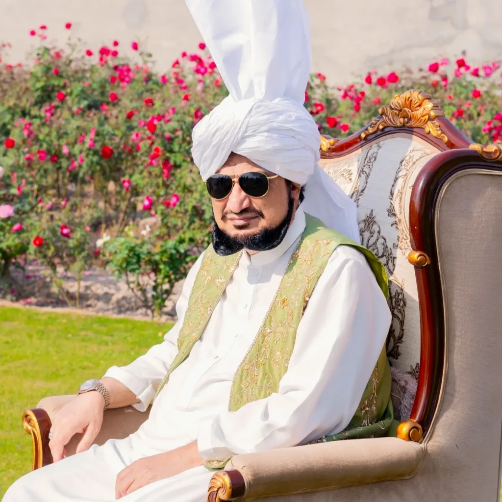 Sultan-ul-Ashiqeen exuding tranquility and grandeur