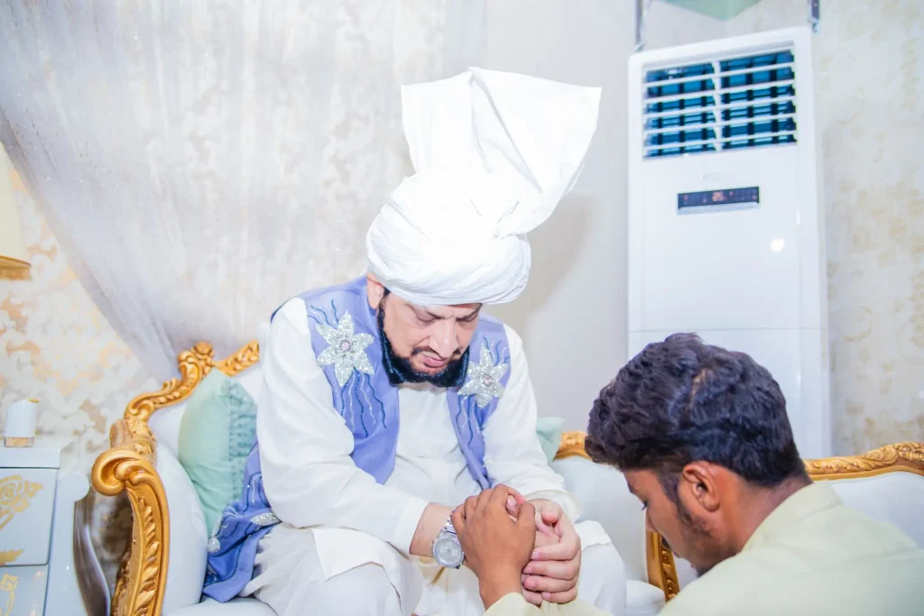 Sultan-ul-Ashiqeen - the king of Faqr