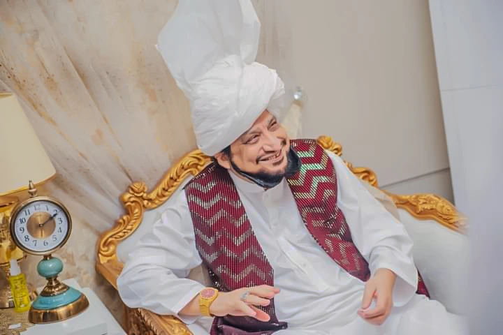 Sultan-ul-Ashiqeen the magnificent.